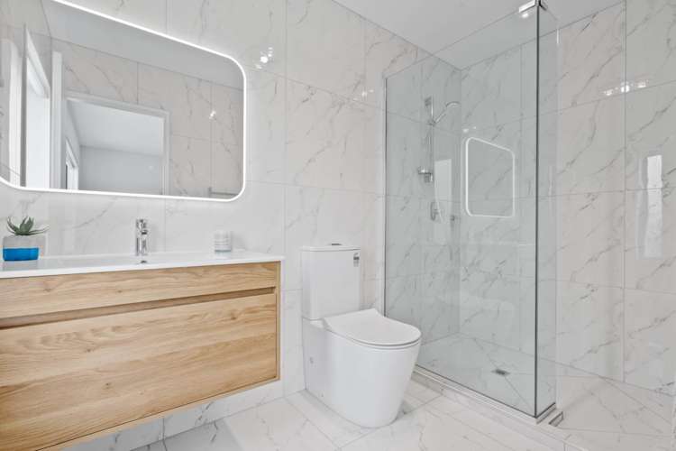 13 Lisnoble Road Flat Bush_16