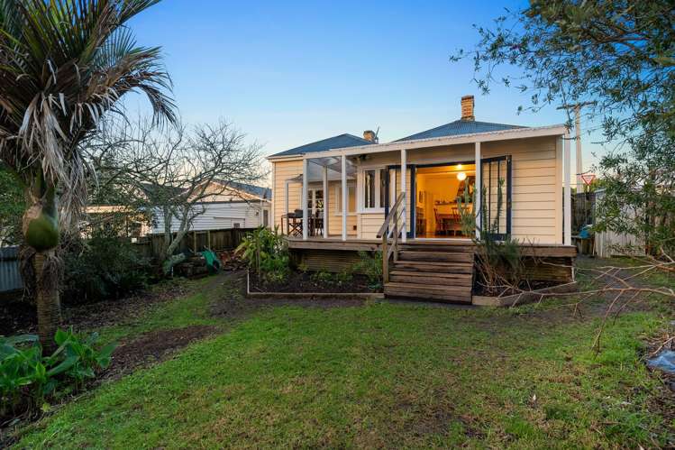 30 Kingsland Avenue Kingsland_17