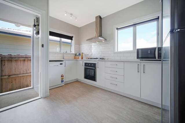 97 Russell Road Manurewa_3