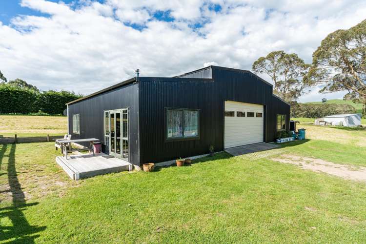 736 Tukairangi Road Kinloch_2