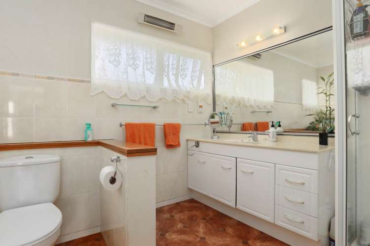 4 Gibbs Crescent Red Hill_15