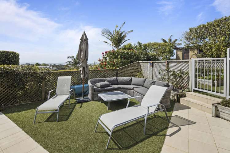 9 Rahopara Street Castor Bay_16