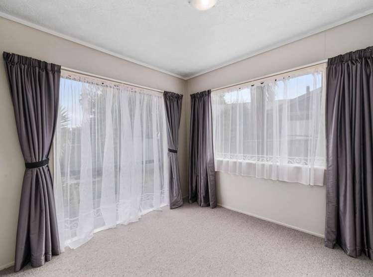 12 Westminster Drive Owhata_5