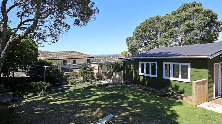 4 Tasman Avenue Henderson Valley_21