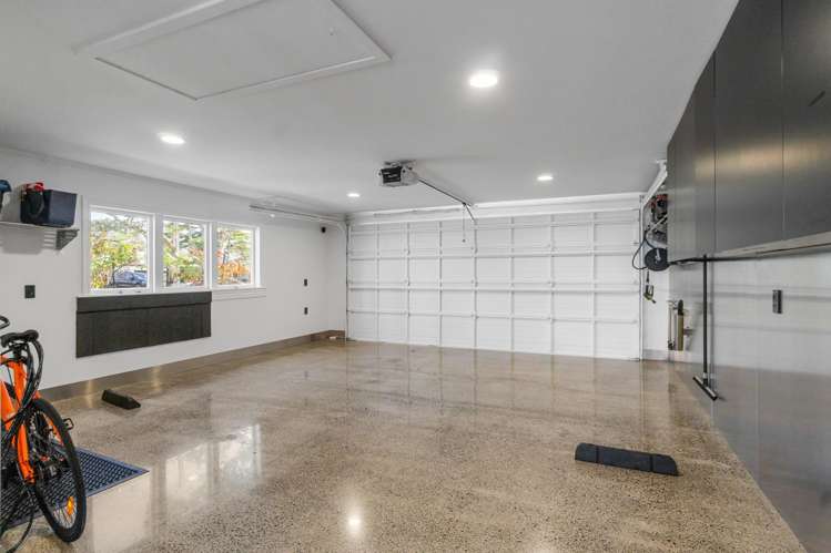 6 Russell Street Stanley Point_40