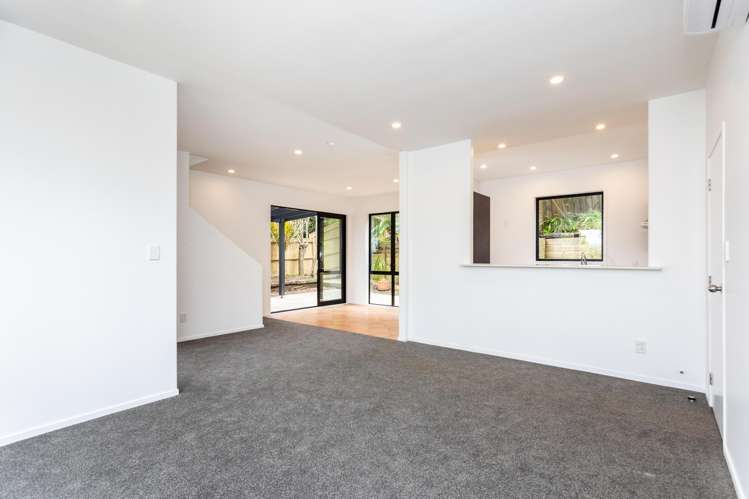 1/69 Target Road Totara Vale_6