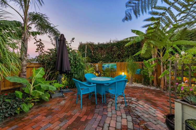 726 Te Atatu Road Te Atatu Peninsula_16