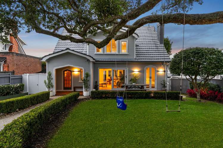 205 Hurstmere Road Takapuna_34