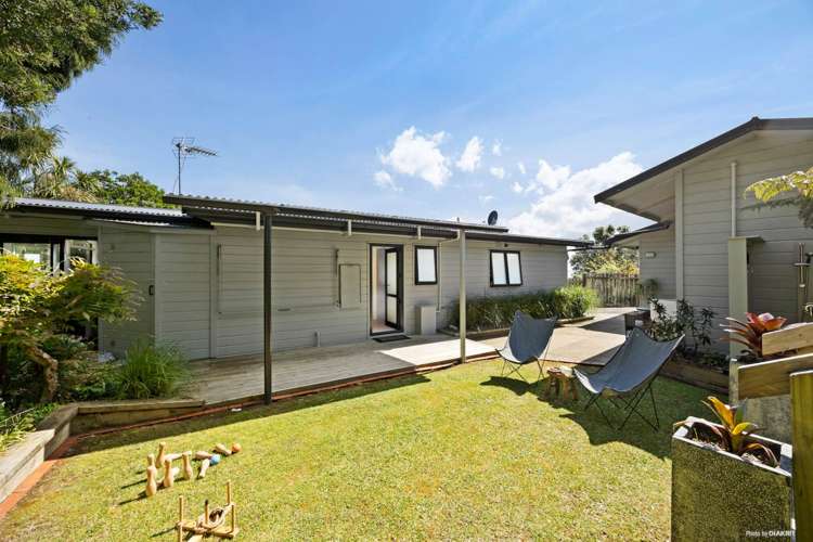 512 Grahams Beach Road Awhitu_18