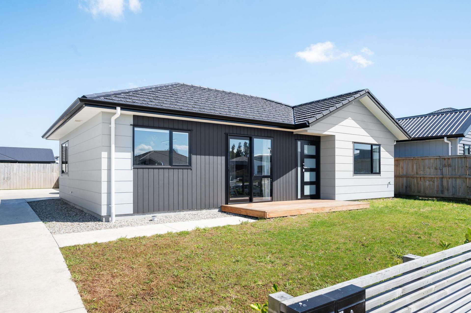 1/11 Tiro Place Rototuna North_0