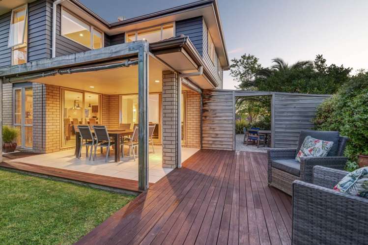 1 Barnacle Rise Red Beach_28