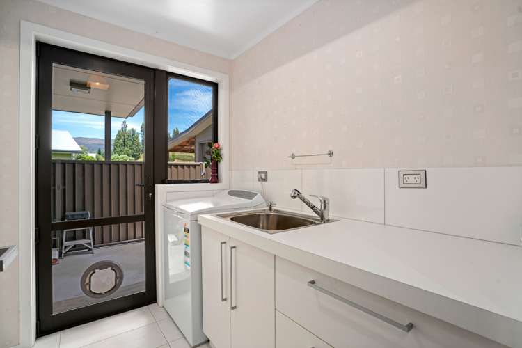 48 Kelliher Drive Wanaka_16