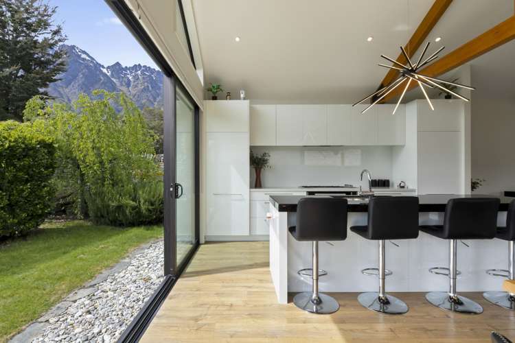 24 Rannoch Drive Jack's Point_11