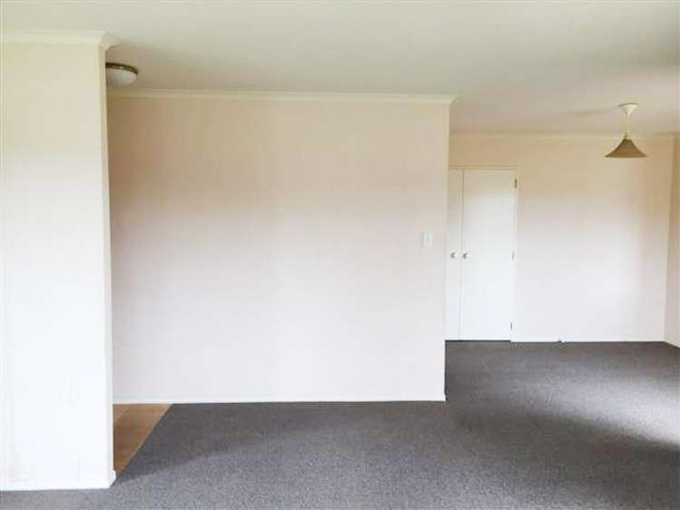 6 Farmdale Court Flat Bush_9