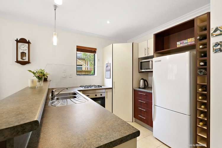 21 Futuna Close Karori_5