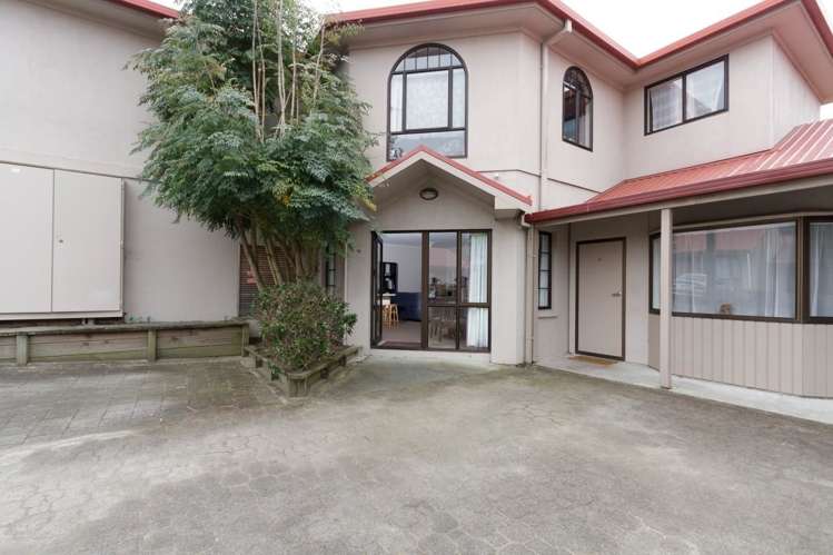 15/166 Waihi Road Judea_2