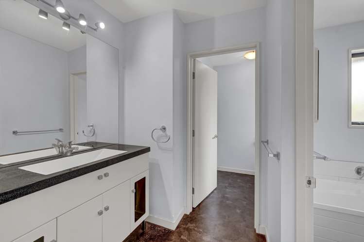 288 Southfield Drive Lincoln_17