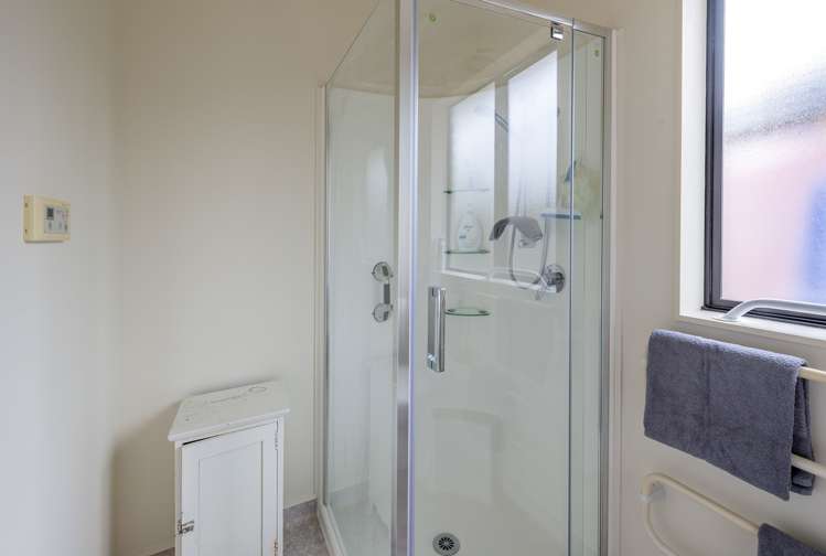 14 Harry Shaw Way Raumati South_12