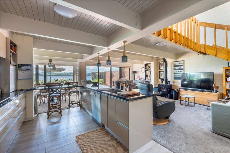 3/287 Lake Terrace Taupo_5