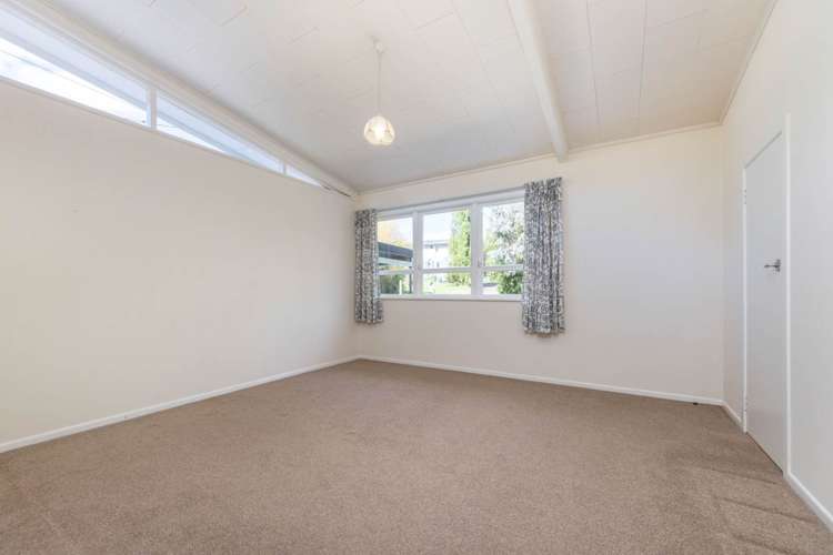 33 Chorley Avenue Massey_17