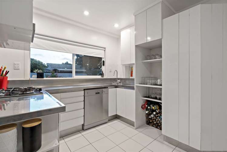 6 Oakland Avenue Papatoetoe_7