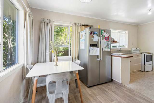 59 Riverpark Crescent Henderson_2