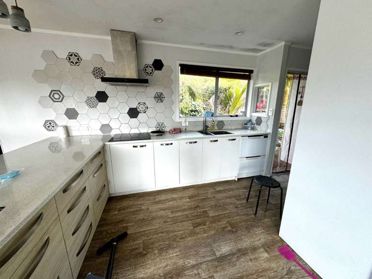 19 Aquarius Avenue Glen Eden_9