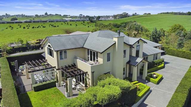 INSPIRED LUXURY RESIDENCE