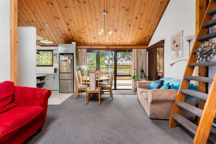 14 Bluewater Place Wattle Downs_2