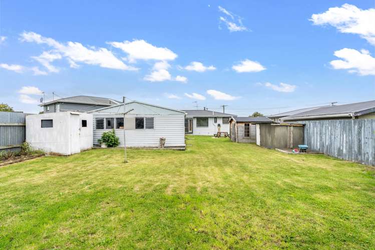 52 Edinburgh Crescent Waikiwi_18