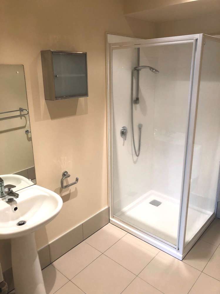 2/63 Galway Street Onehunga_7