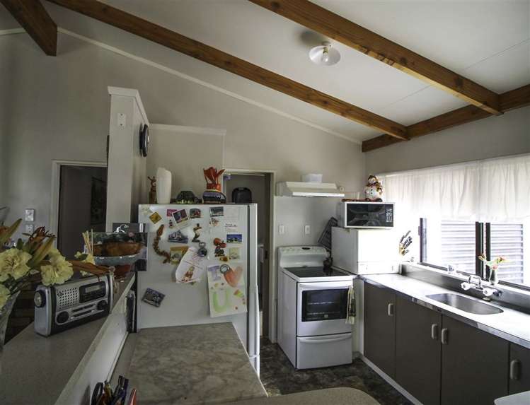 8 Russell Avenue Te Aroha_3