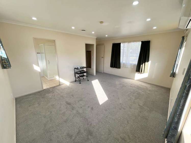 187 Portage Road New Lynn_6