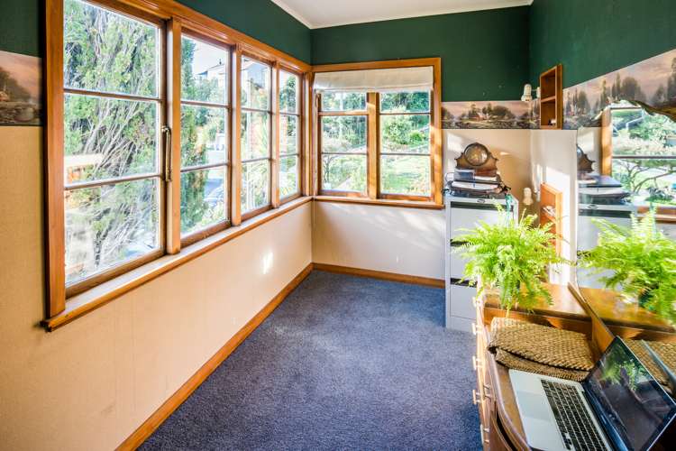 2 Elphinstone Avenue Strathmore Park_8