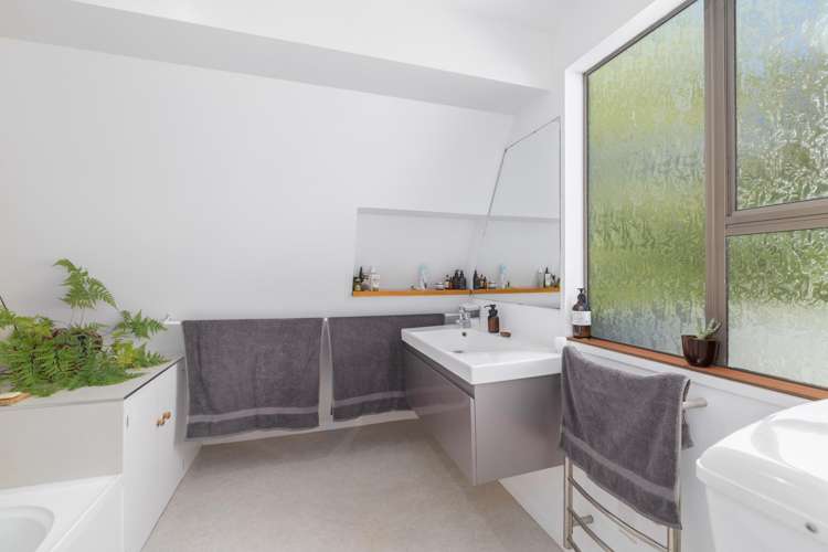 23 Ranui Crescent Diamond Harbour_13