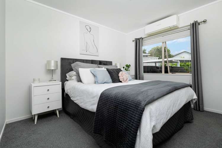 16 Breenagh Place Massey_5