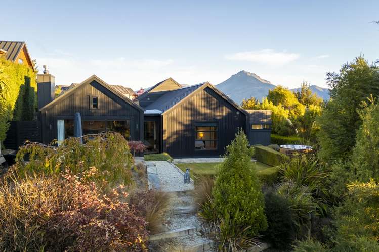 3 McKellar Drive Jack's Point_17