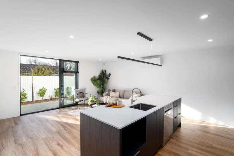 4/9A Winton Street_3