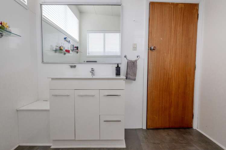 79 Livingstone Street Hokitika_18
