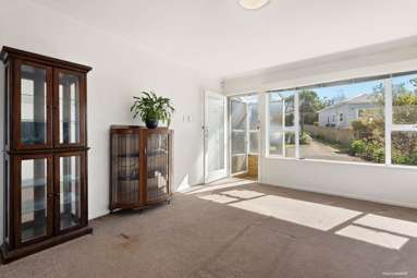 1/123A Campbell Road_2