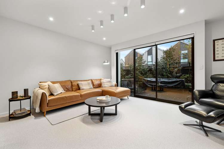 3/39 Webb Street Merivale_1