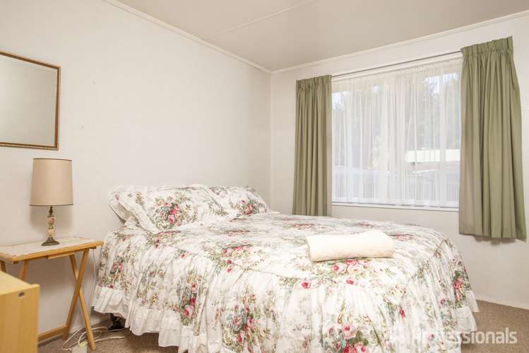 16 Leeds Place Solway_11