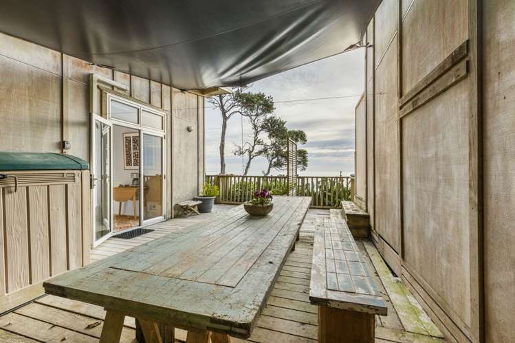 30 Beach Road Urenui_14