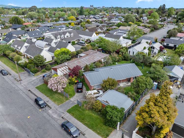 61, 73, 75A, 75B, 77 Bryndwr Road Bryndwr_16