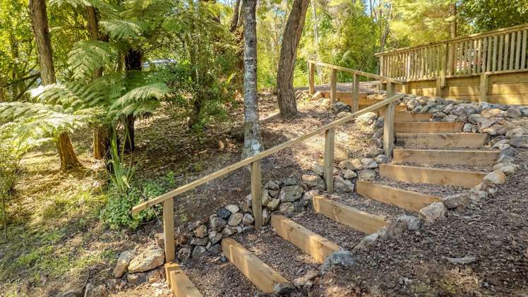 22 Victoria Road North Onetangi_14