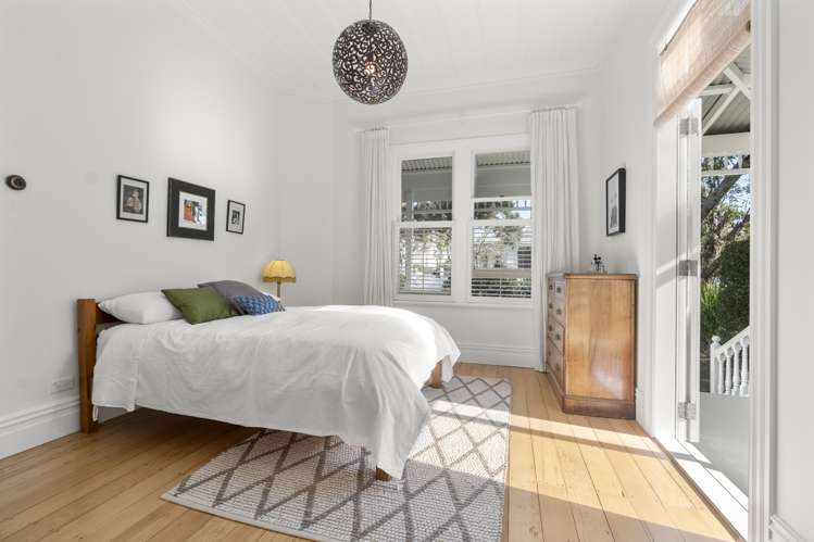 6 Summer Street Stanley Point_12