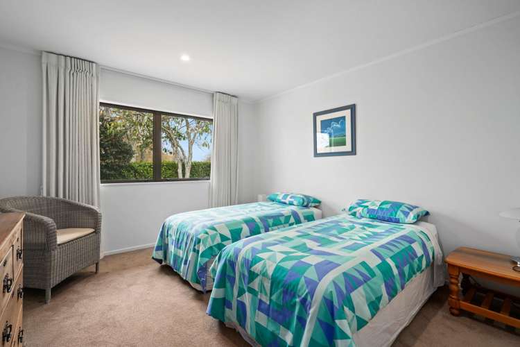 347 Racecourse Road Cambridge_16