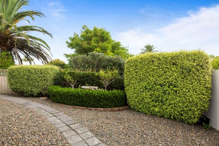 243b Hill Road The Gardens_3