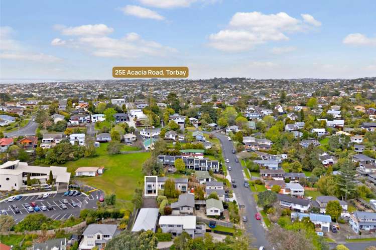 25E Acacia Road Torbay_16