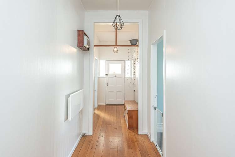 24 Plymouth Street Wanganui Central_13